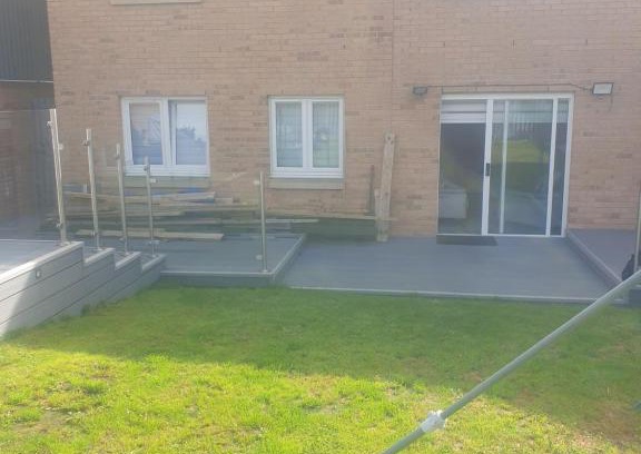 Cambuslang Villa | Yementry court