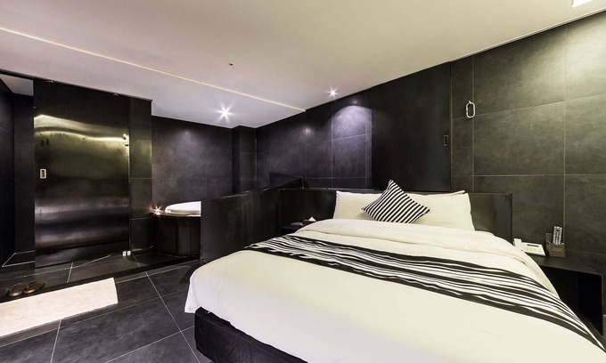 Yeoksam Hotel | Yeoksam Adlige