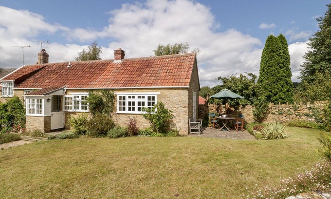 West Chinnock Cabaña | YEOMAN COTTAGE, with a garden in Norton-Sub-Hamdon