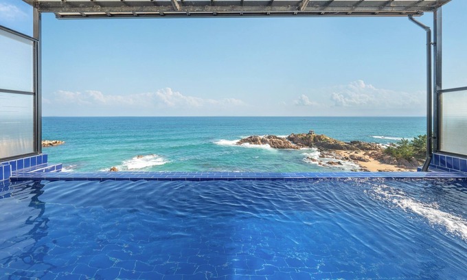 Yeongdeok Casa | Yeongdeok Chaeumneul Poolvilla