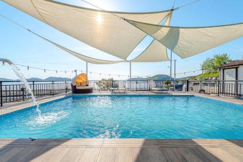 Yeosu Casa | Yeosu Im Ocean View Pension