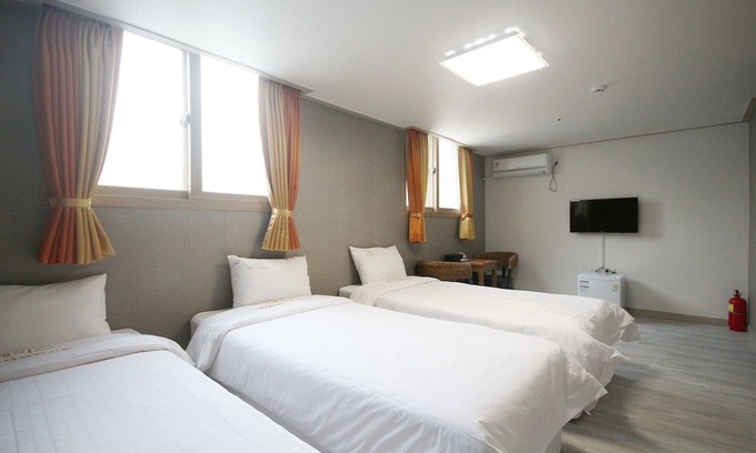Yeosu Casa | Yeosu Space Guest House