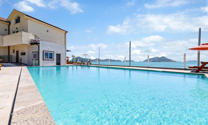 Hwajeong Casa | Yeosu Sumgeunel Pension