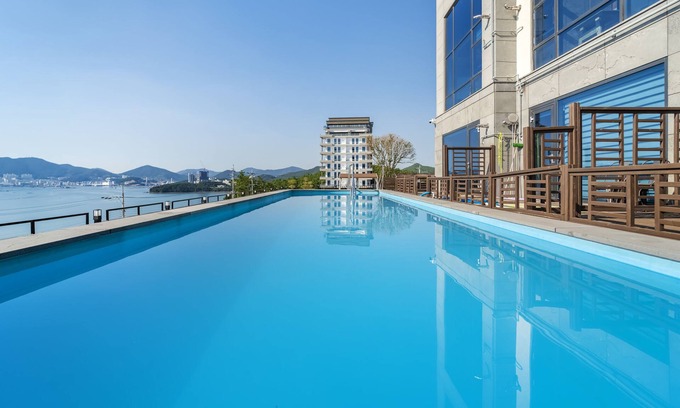 Dolsan-eup Condominio | Yeosu Sunset Hostel and Pension