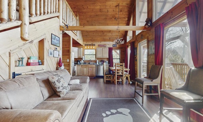 Caton Casa | Yeti Peak