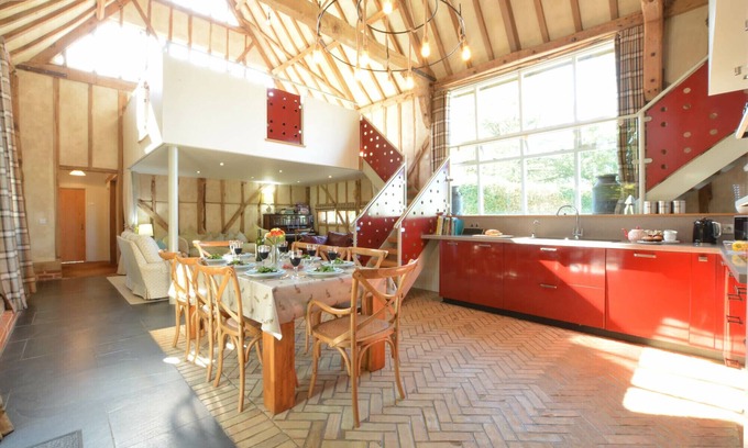 Woodbridge Casa | YEW TREE FARM BARN, WORLINGWORTH, pet friendly in Framlingham