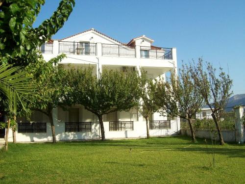Katastari Apartamento | Yiota Studios