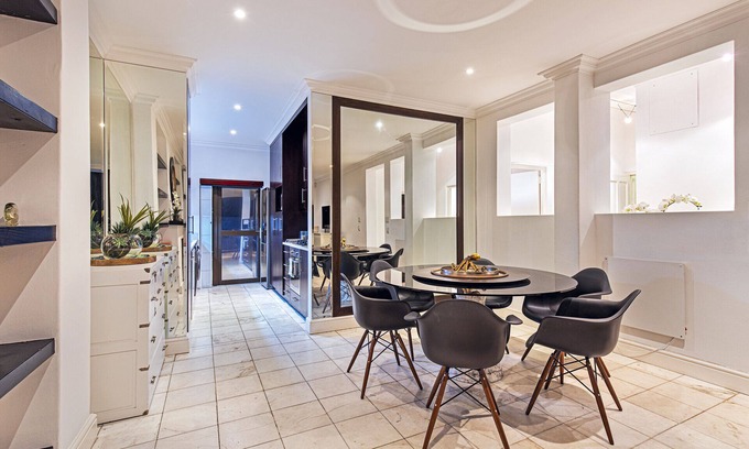 Plumstead Apartamento | YOLO Spaces Clifton - Clifton Beachfront Magic Apartment