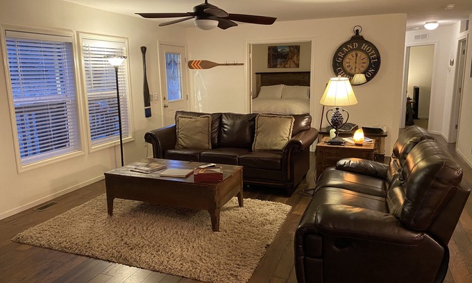 Groveland Casa | Yosemite Inn at Pine Mountain Lake, Groveland, California
