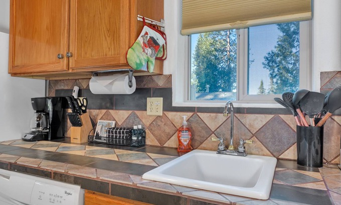 Yosemite West Cabina | Yosemite Woods - Charming Upper Unit in Ynp!