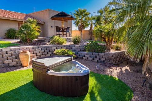 Lake Havasu City Casa | You Can Find Me At The Lake . Firepit . BBQ . Spa