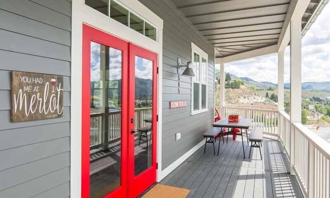 Chelan Casa | Me tuviste en Merlot en The Lookout at Lake Chelan