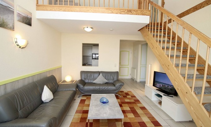Schonberger Strand Apartamento | You live directly on the beach, comfortably on 2 spacious floors.