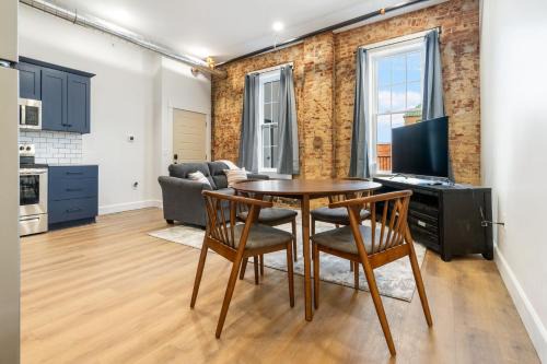 Millersburg Apartamento | Young Suite