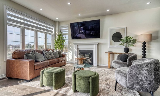 Carrying Place Casa | Youngs Cove Chalet in Prince Edward County