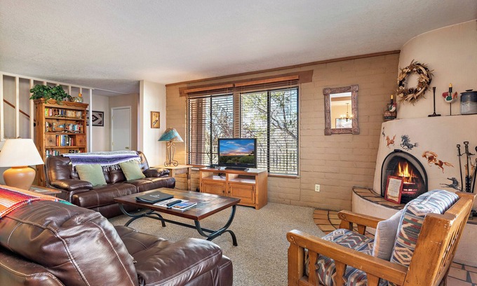 Northeast Santa Fe Hotel | Your 2-Story Home Away From Home: Fort Marcy #60
