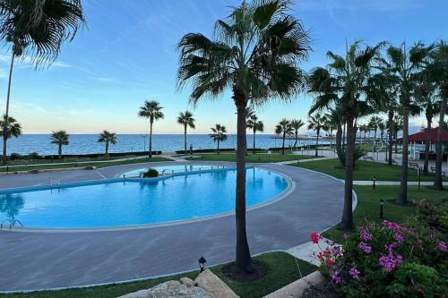 Marina Smir Apartamento | Your Coastal Escape Awaits! Beachfront Bliss 30 second walk to the beach!