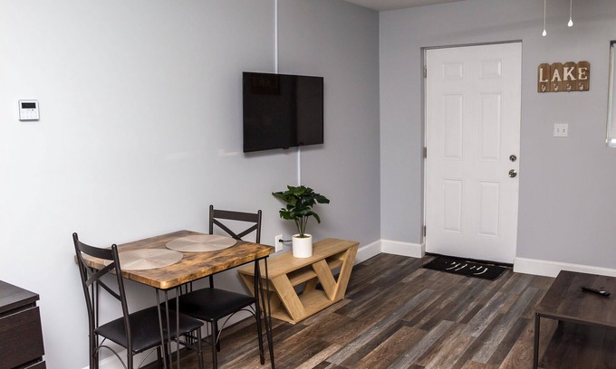 Iuka Apartamento | Your cosy getaway to PickWick Lake: Coleman Park studios