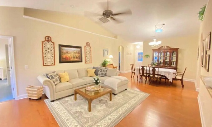 Fuquay-Varina Casa | "Your Cup of Tea", Spacious Three Bedroom