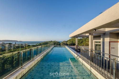 Ze Amandio Apartamento | Tu estadía exclusiva con piscina y jacuzzi a 500 metros de la playa - ELF