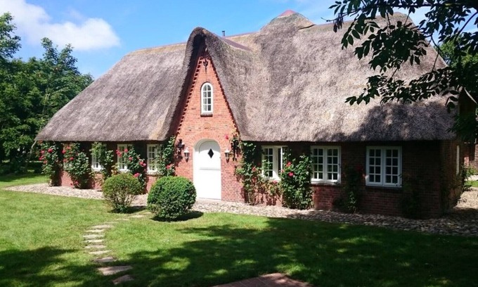 Emmelsbuell-Horsbuell Otro | Su familia y amigos reunidos en el Friesenhaus de 140 años.