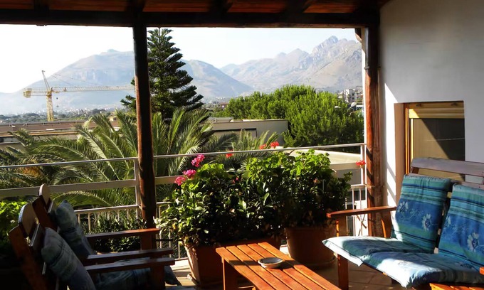 Casteldaccia Casa | Your Fantastic Holiday in a Quaint Village Near the Beach with Mountain Views!