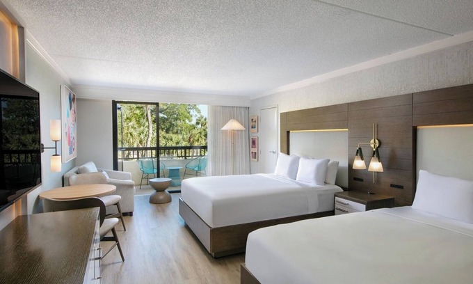 Shipyard Plantation Hotel | Your Gateway to Hilton Head's Charms! Pet-friendly Unit with Balcony! Pools!