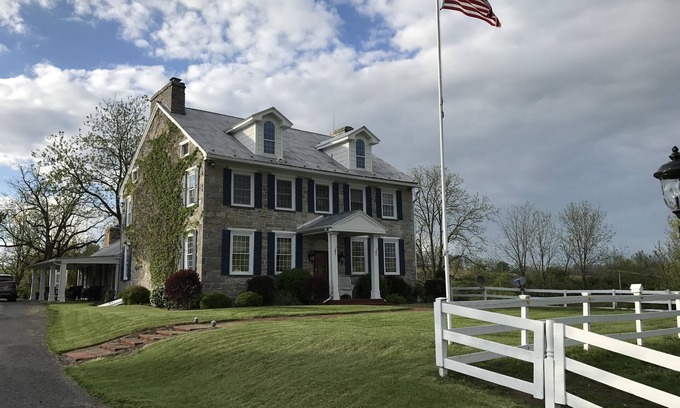 State College Otro | Your Happy Valley Game Day Getaway!