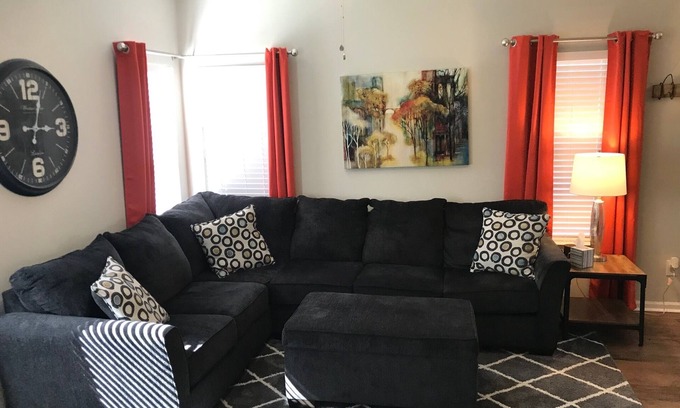 Ladson Casa | Your Hm away from Hm-Clean and Spacious