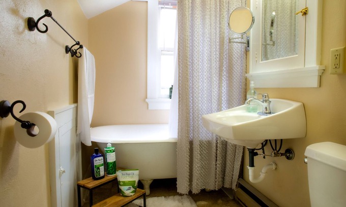Washington Heights Casa | ¡Tu hogar lejos de casa para la Copa DNC / Ryder!