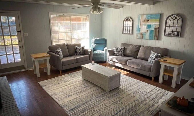 Clinton Casa | Your Home Away From Home In Clinton