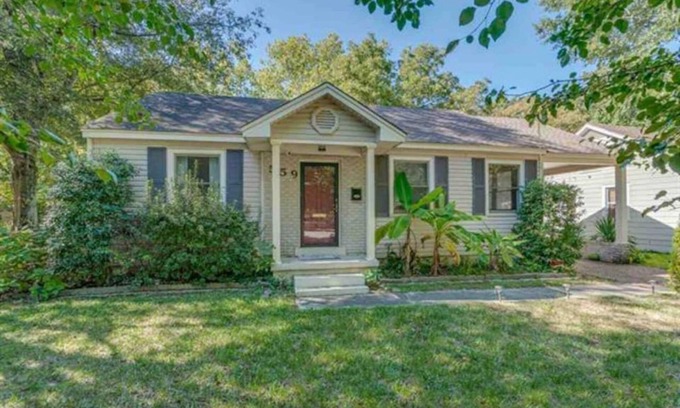 East Memphis Cabaña | Your Home away from Home in Memphis, Tn. Minutes from all Memphis attractions
