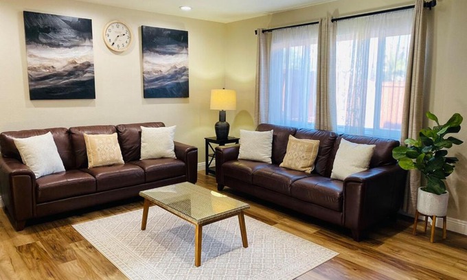 Ocean View Hills Casa | Your home away from home