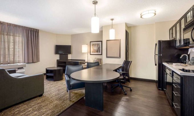 Hancock Complejo | Your Home Away From Home! Short Drive to McKinney Falls State Park, Pet-Friendly