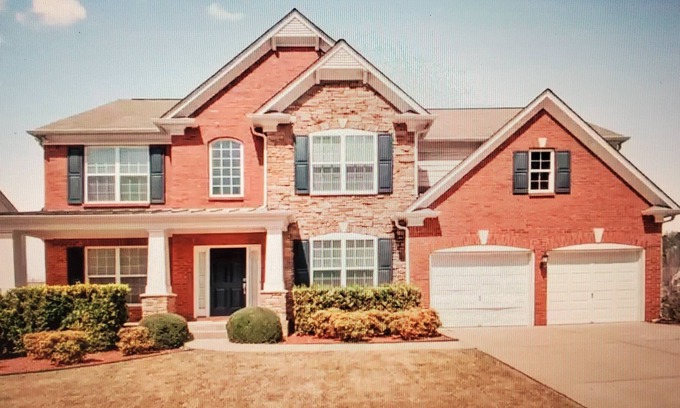 Sugar Hill Casa | Your Home away from Home - 5mi from Ashton Gardens & 10mi from Lake Lanier