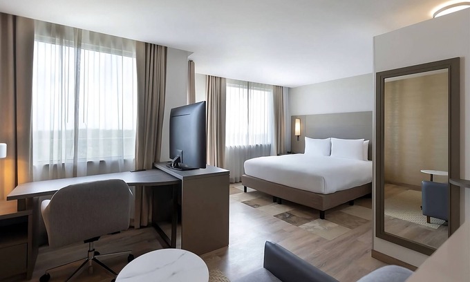Área de Playacar Fase II Hotel | Your Home Away From Home! Outdoor Pool, Free Parking and Breakfast!