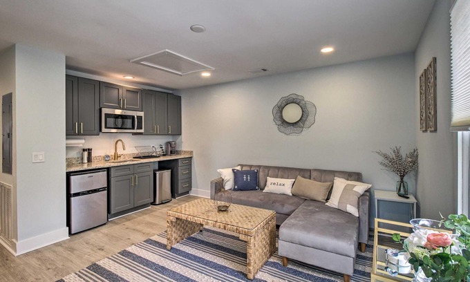 The Point Apartamento | Your Home Base Downtown- New & Fully Renovated!