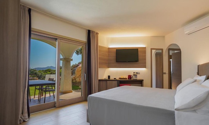 La Maddalena Casa | Your lovely and elegant home with garden sea view