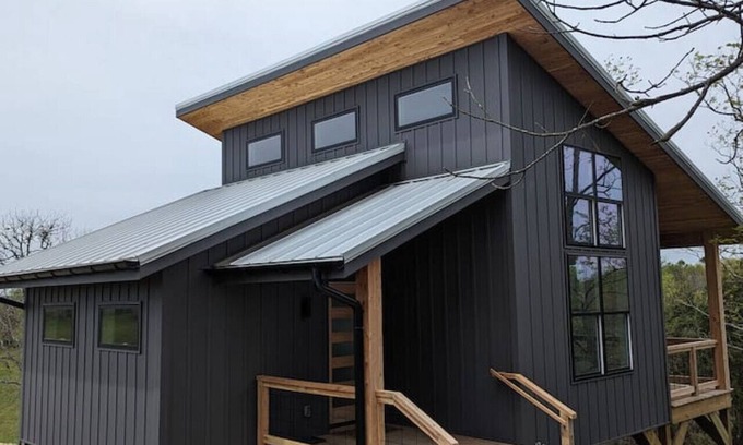 Frankfort Otro | Your Own Two Cabin Retreat