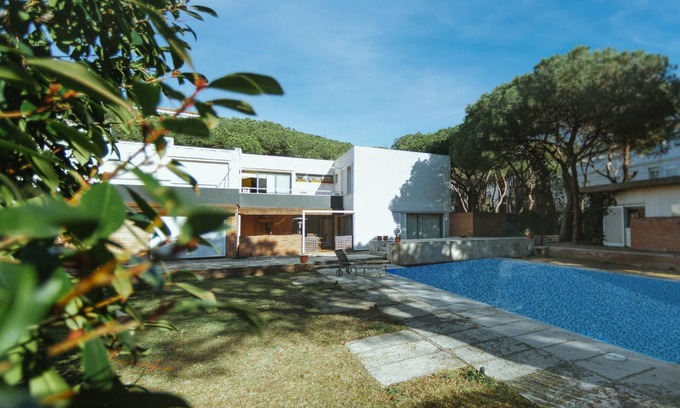 Platja d'Aro Chalet De Esquí | Tu escapada perfecta con sol, comodidad y encanto en Platja D’aro🌴☀