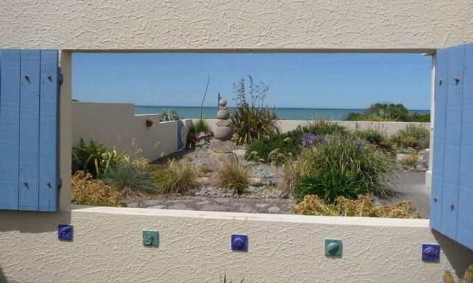 Haumoana Casa | Tu oasis personal frente al mar