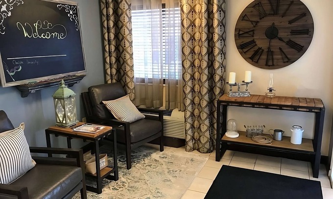 Newell Hotel | Your Pleasant Vacation! Short Drive to Mallard Creek Greenway