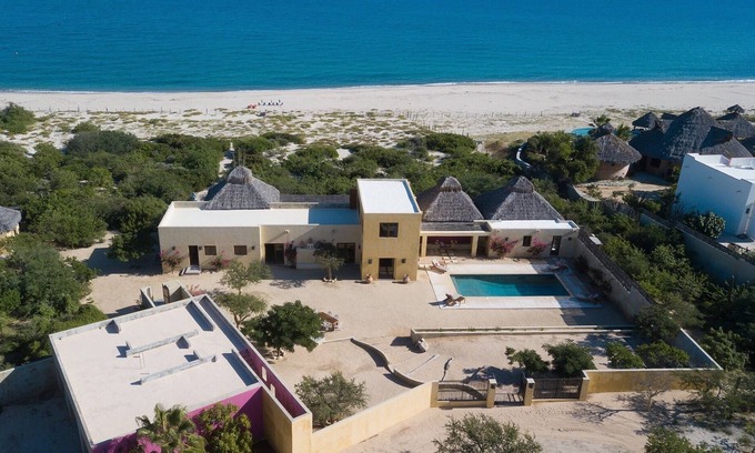 El Cardonal Casa | ¡Tu resort de playa privado!