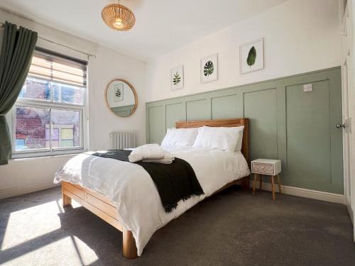 Worcester Casa | Your Property Box Short Stays - Severn Street