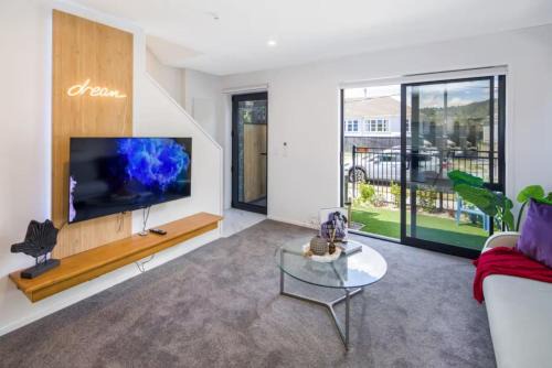Lower Hutt Casa | Your Slice of Heaven in the Hutt