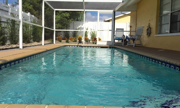 South Bradenton Casa | Su paraíso tropical con piscina climatizada
