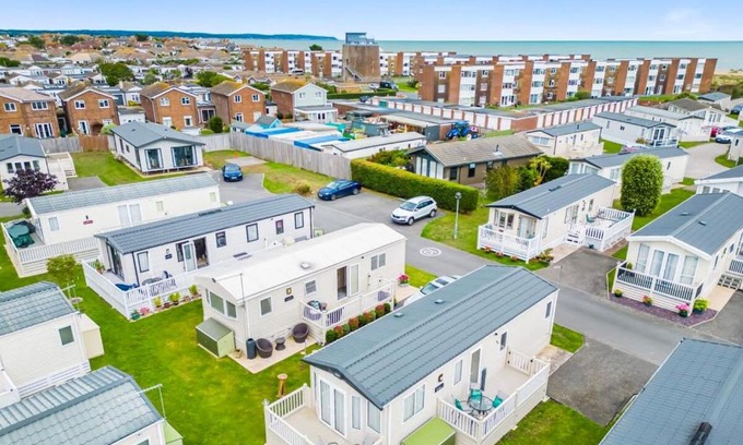 Pevensey Chalet De Esquí | Your Ultimate Holiday Rental at Pevensey Bay 35 Woodland Walk