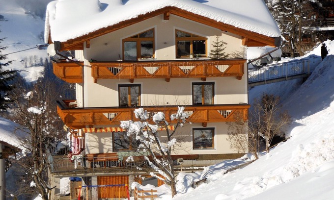 Hainzenberg Casa | Su casa de vacaciones en cada temporada en la región de esquí y senderismo Zillertal