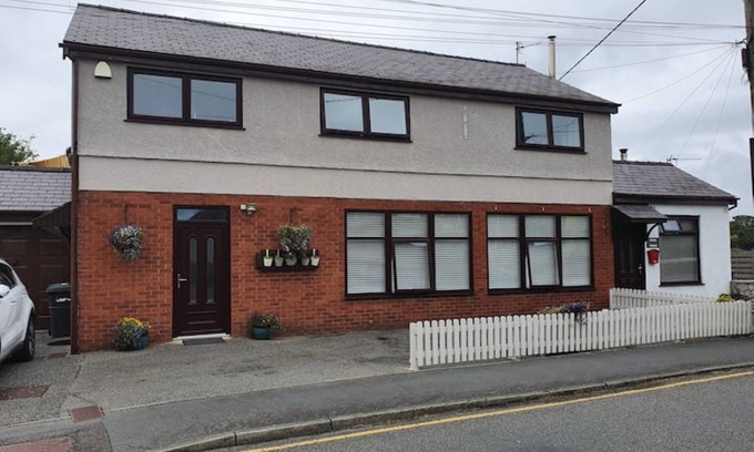 Moelfre Casa | Yr Hen Weithdy. (The Old Workshop) Ll728hd, sleeps 4