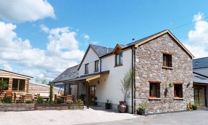 Brecon Casa | Ysgubor y Dderwen in the beautiful Brecon